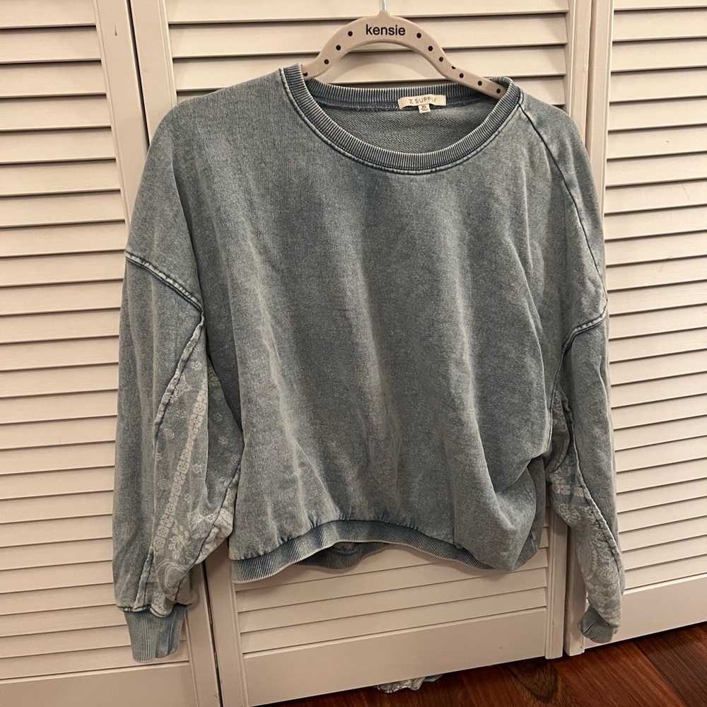 Z supply sweatshirt